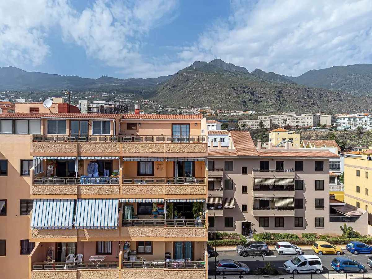Elegant Candelaria Apartment With Ocean Views